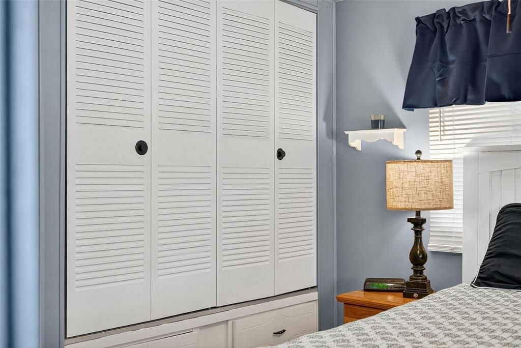 На продажу: $174,900 (2 спален, 2 ванн, 780 Квадратных фут)