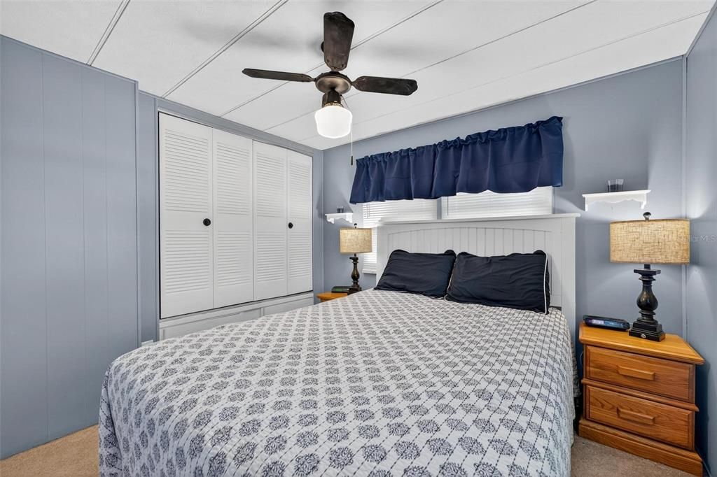 На продажу: $174,900 (2 спален, 2 ванн, 780 Квадратных фут)