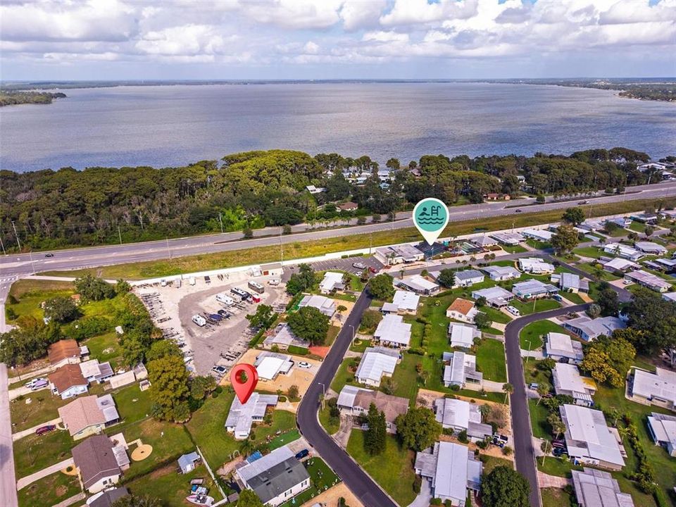 На продажу: $174,900 (2 спален, 2 ванн, 780 Квадратных фут)