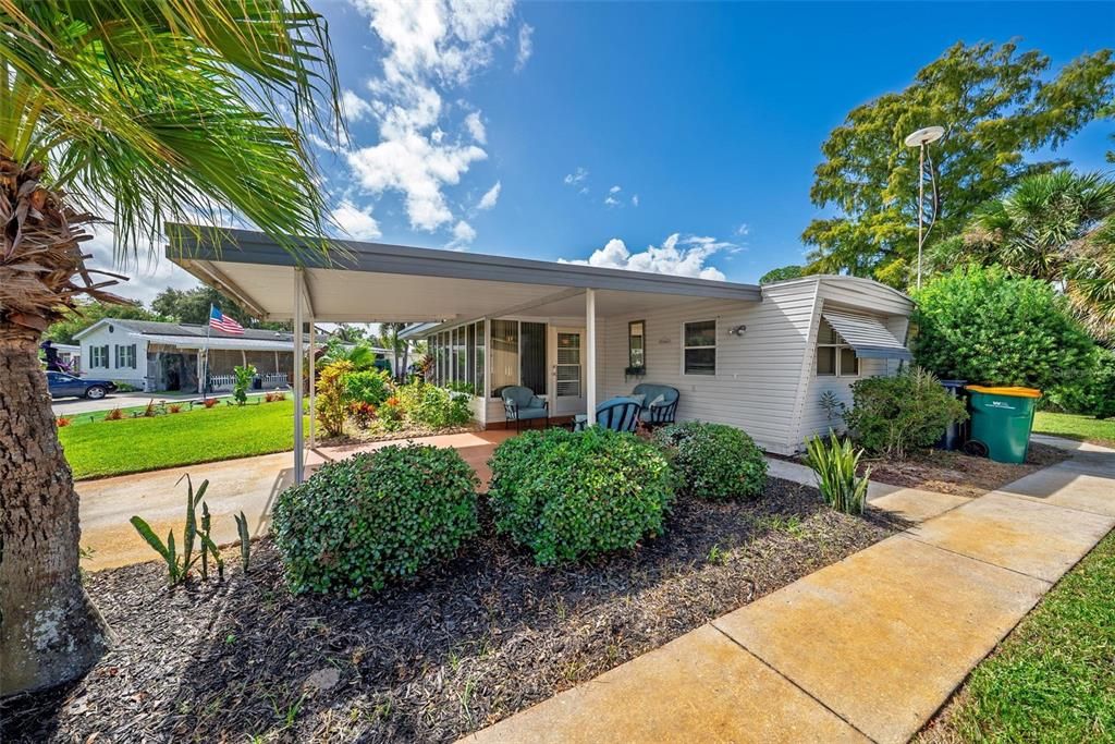 На продажу: $174,900 (2 спален, 2 ванн, 780 Квадратных фут)