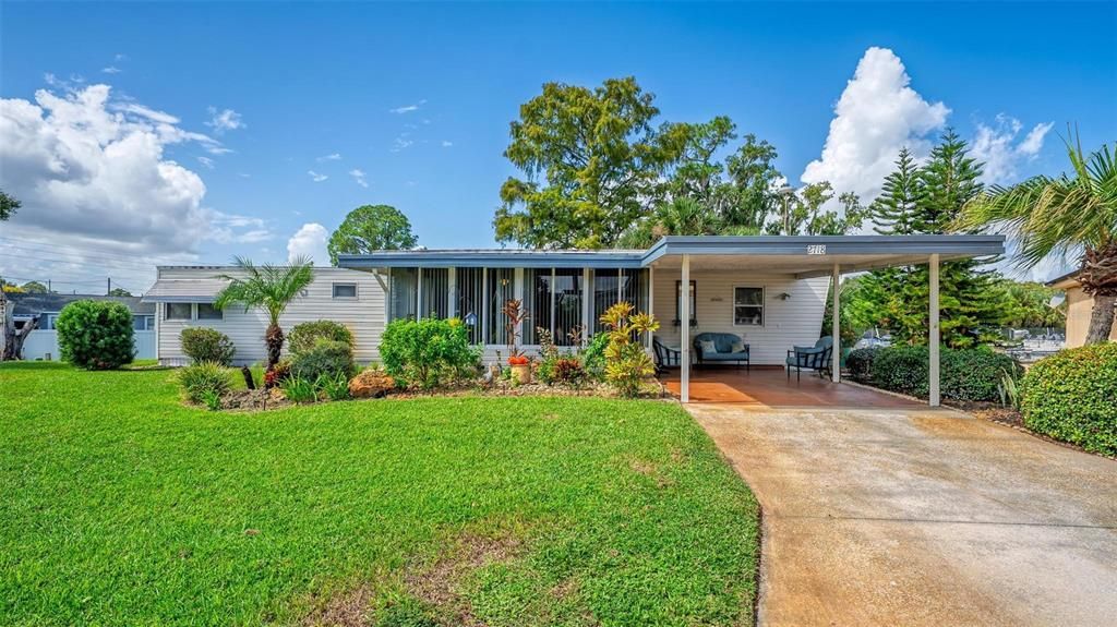 На продажу: $174,900 (2 спален, 2 ванн, 780 Квадратных фут)