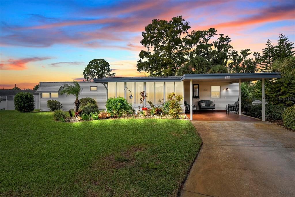 На продажу: $174,900 (2 спален, 2 ванн, 780 Квадратных фут)