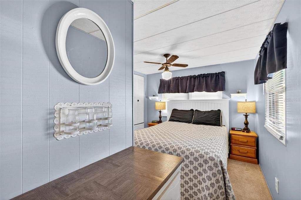 На продажу: $174,900 (2 спален, 2 ванн, 780 Квадратных фут)