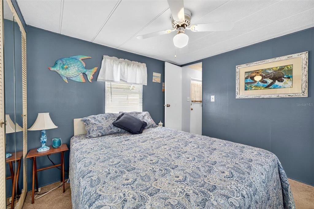 На продажу: $174,900 (2 спален, 2 ванн, 780 Квадратных фут)