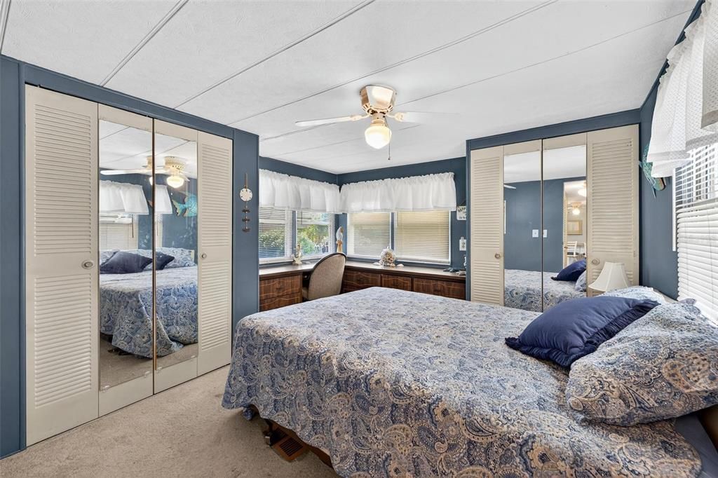 На продажу: $174,900 (2 спален, 2 ванн, 780 Квадратных фут)