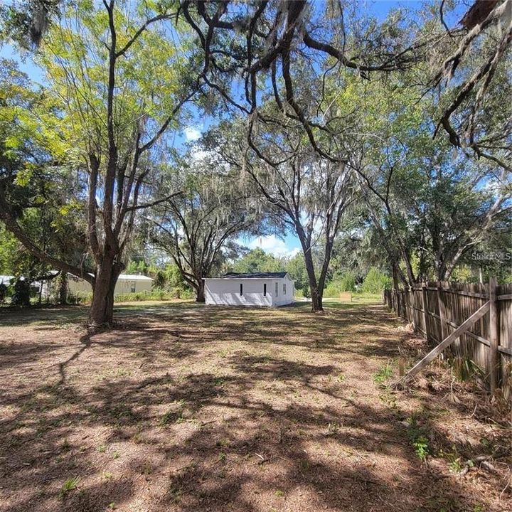 For Rent: $1,550 (3 beds, 1 baths, 988 Square Feet)