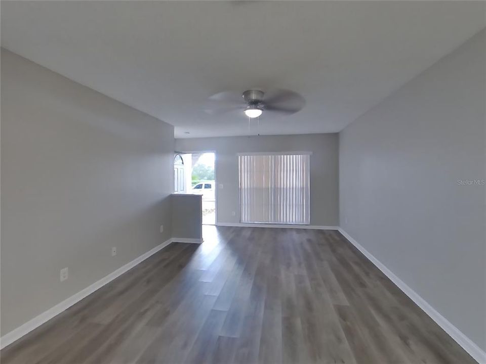 Active With Contract: $1,889 (3 beds, 2 baths, 1508 Square Feet)