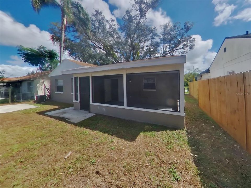 Active With Contract: $1,889 (3 beds, 2 baths, 1508 Square Feet)