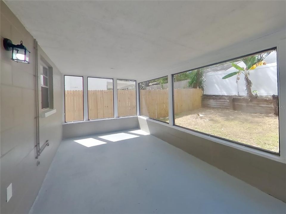 Active With Contract: $1,889 (3 beds, 2 baths, 1508 Square Feet)