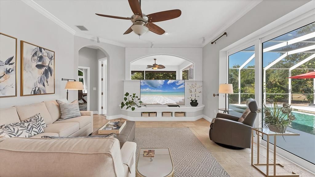 Под контрактом: $1,300,000 (3 спален, 3 ванн, 3097 Квадратных фут)