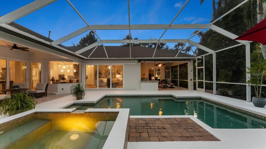 Под контрактом: $1,300,000 (3 спален, 3 ванн, 3097 Квадратных фут)