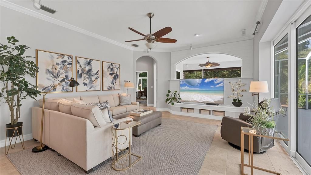 Под контрактом: $1,300,000 (3 спален, 3 ванн, 3097 Квадратных фут)