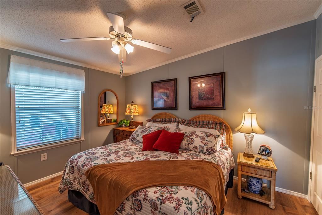 待售: $209,000 (3 贝兹, 2 浴室, 1188 平方英尺)