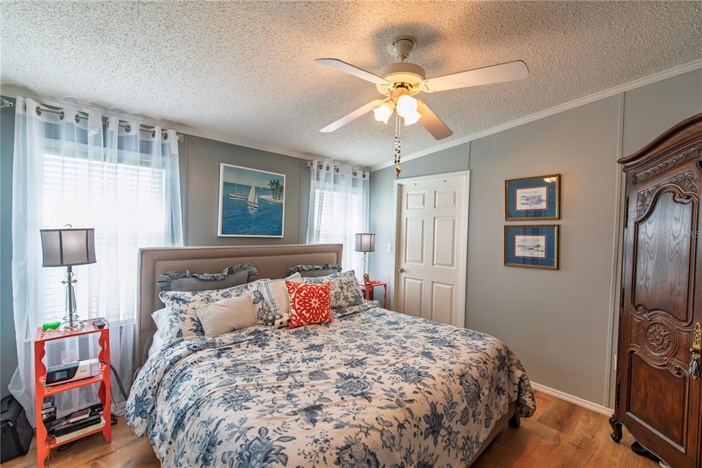 待售: $209,000 (3 贝兹, 2 浴室, 1188 平方英尺)