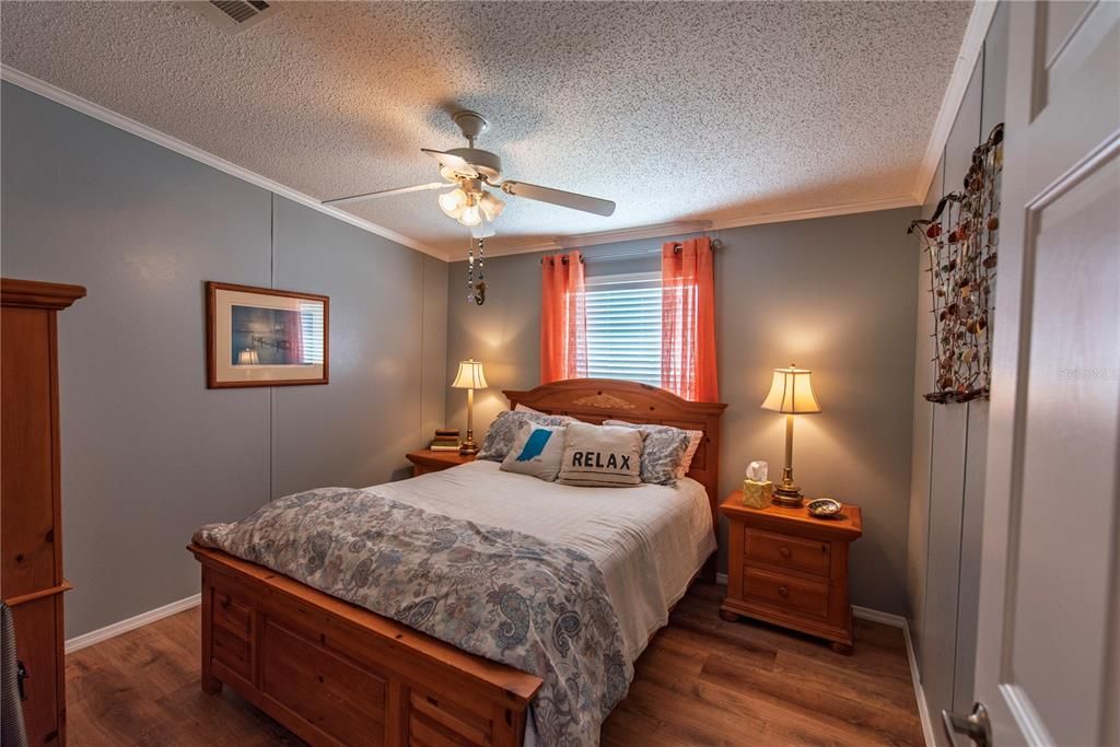 待售: $209,000 (3 贝兹, 2 浴室, 1188 平方英尺)