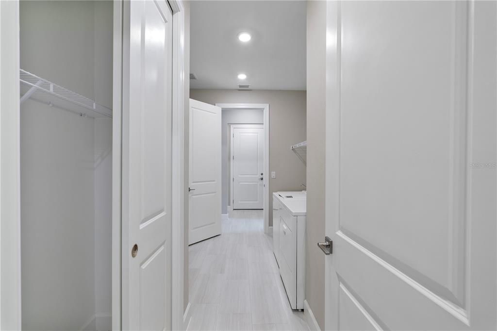 For Sale: $699,000 (3 beds, 3 baths, 2806 Square Feet)