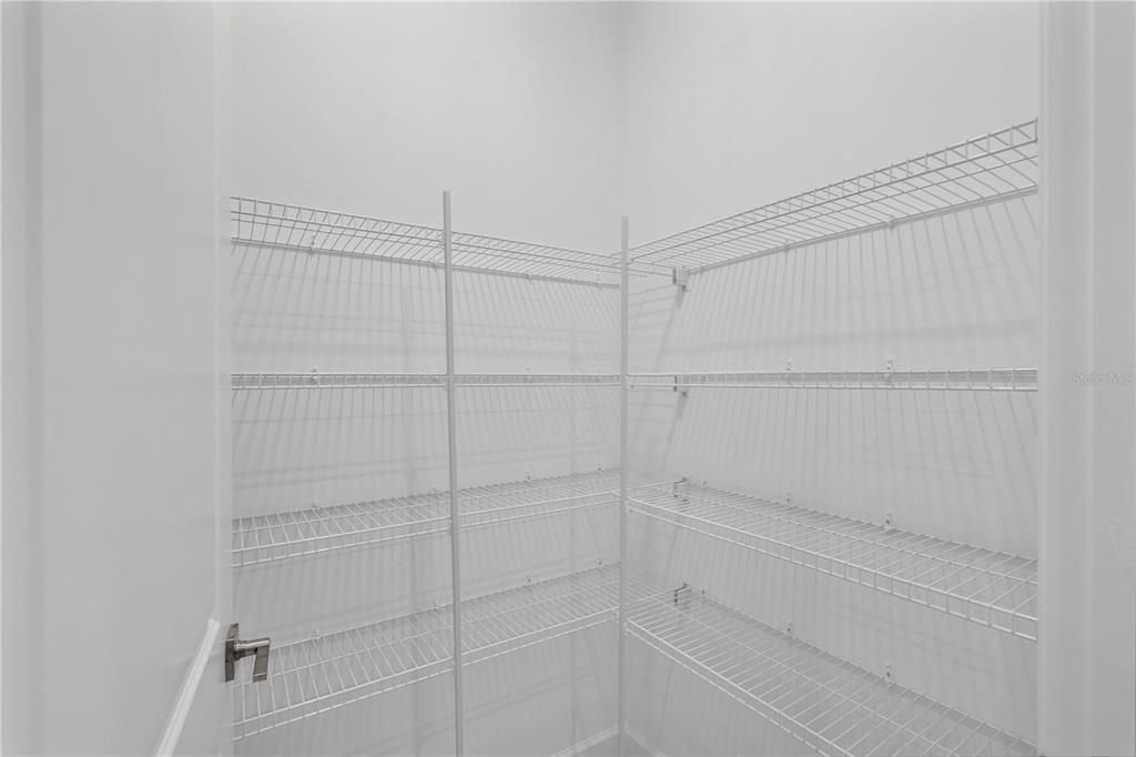 For Sale: $699,000 (3 beds, 3 baths, 2806 Square Feet)