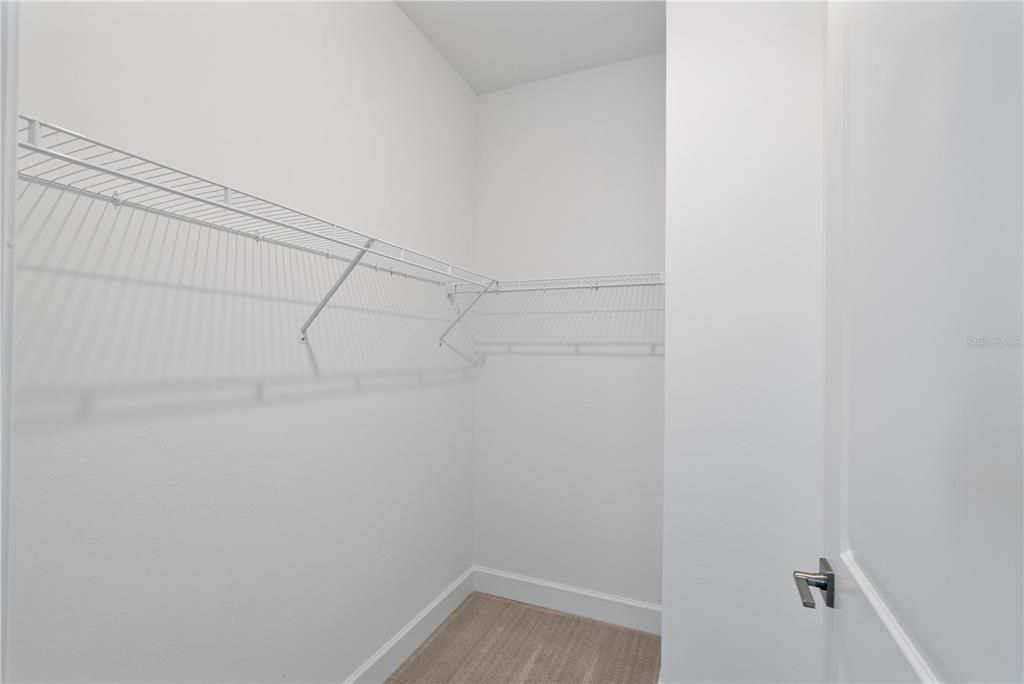 For Sale: $699,000 (3 beds, 3 baths, 2806 Square Feet)