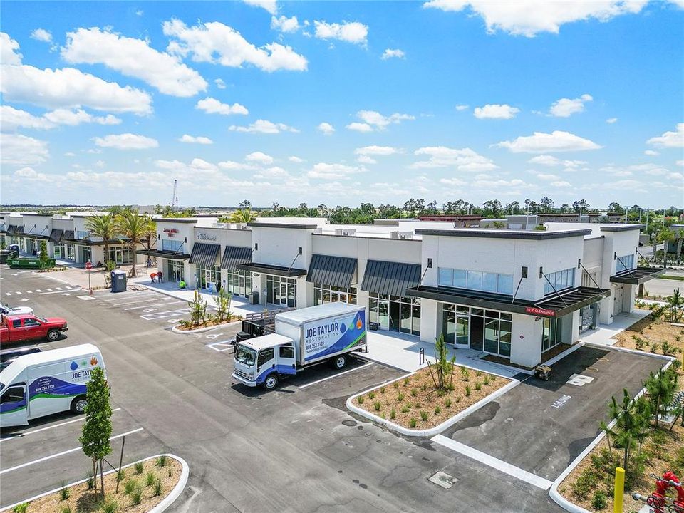 For Sale: $699,000 (3 beds, 3 baths, 2806 Square Feet)