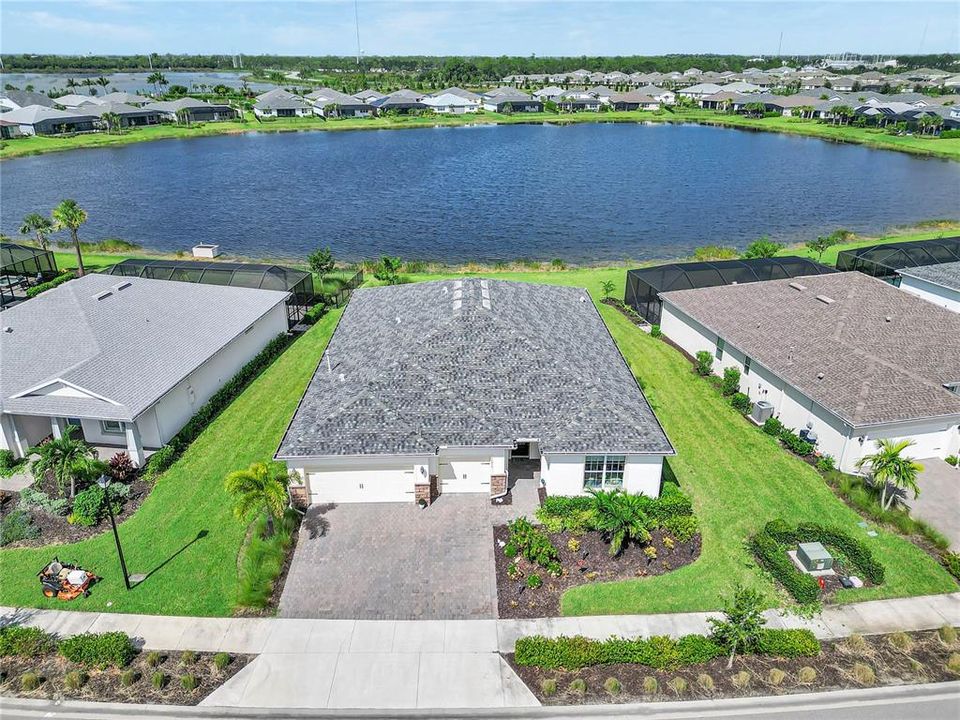 For Sale: $699,000 (3 beds, 3 baths, 2806 Square Feet)