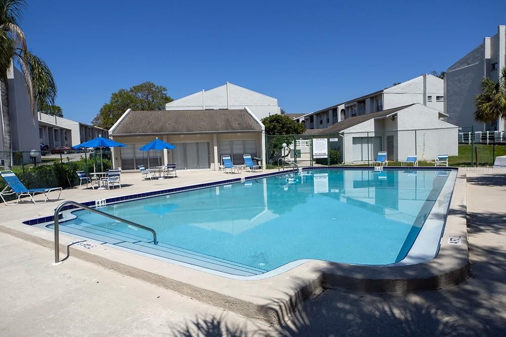 Под контрактом: $79,900 (1 спален, 1 ванн, 700 Квадратных фут)