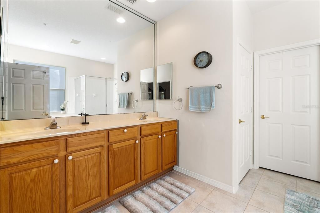 Active With Contract: $550,000 (3 beds, 2 baths, 2288 Square Feet)