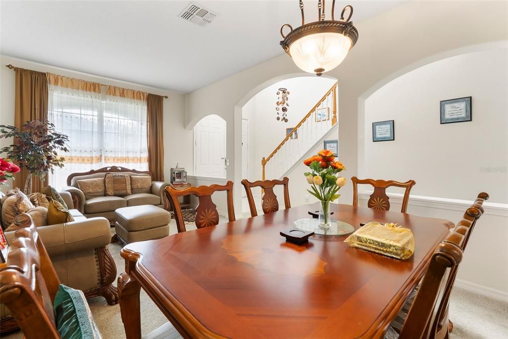 Active With Contract: $550,000 (3 beds, 2 baths, 2288 Square Feet)