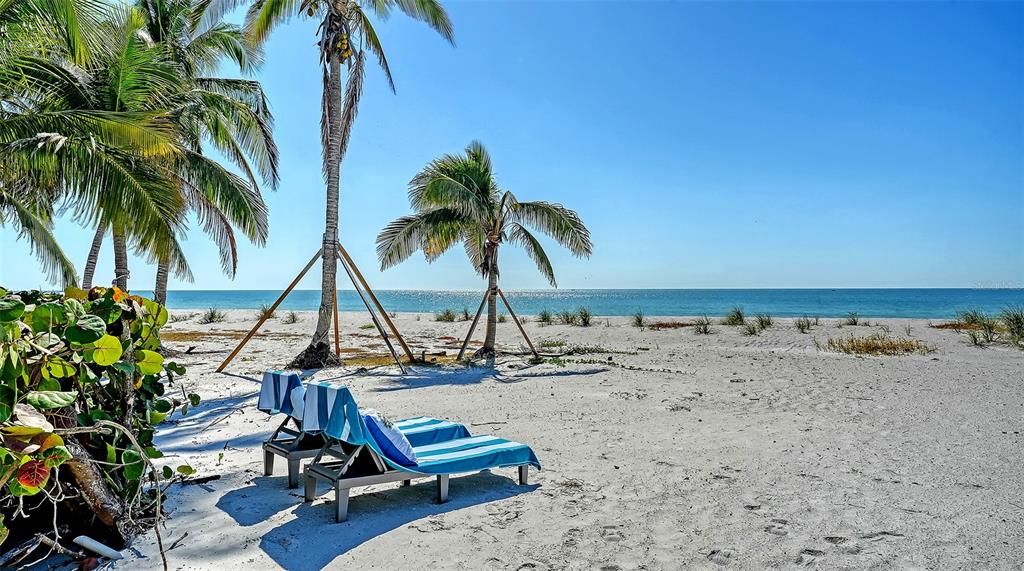 For Sale: $10,000,000 (6 beds, 6 baths, 5862 Square Feet)