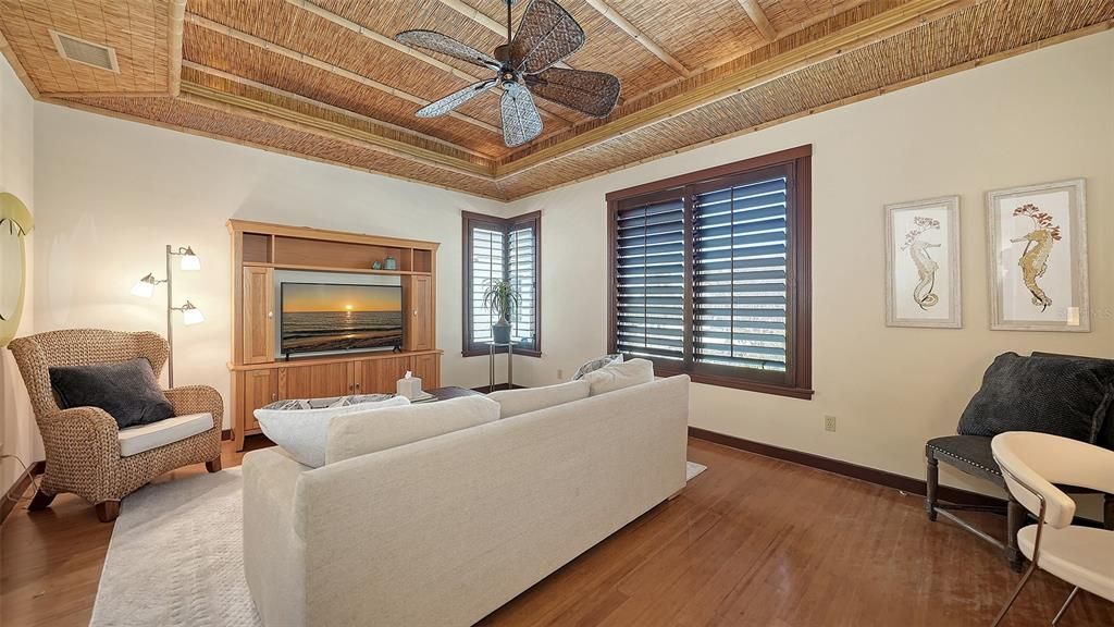 For Sale: $10,000,000 (6 beds, 6 baths, 5862 Square Feet)