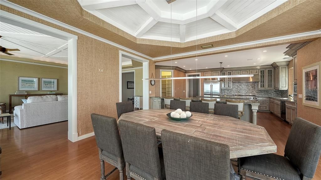 For Sale: $10,000,000 (6 beds, 6 baths, 5862 Square Feet)