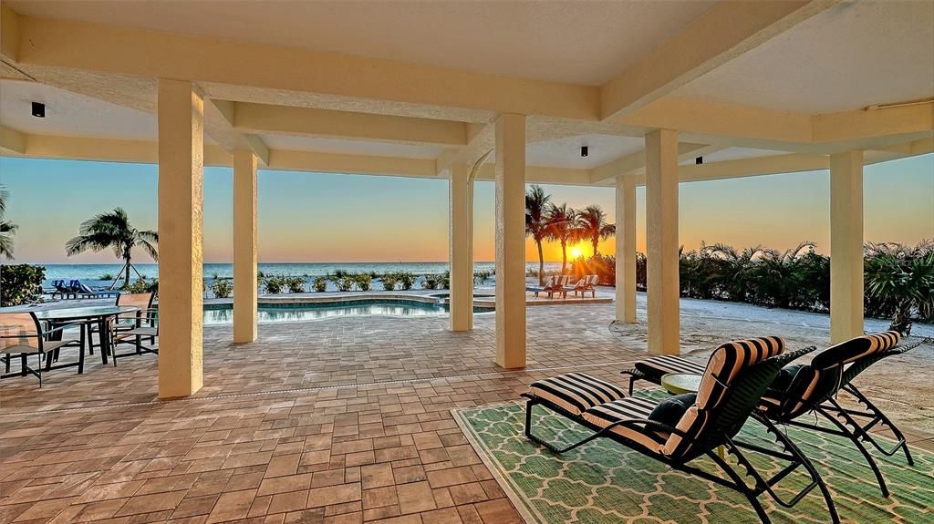 For Sale: $10,000,000 (6 beds, 6 baths, 5862 Square Feet)