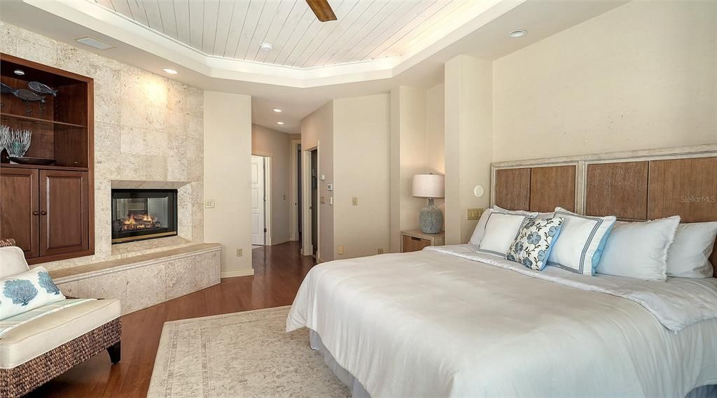 For Sale: $10,000,000 (6 beds, 6 baths, 5862 Square Feet)