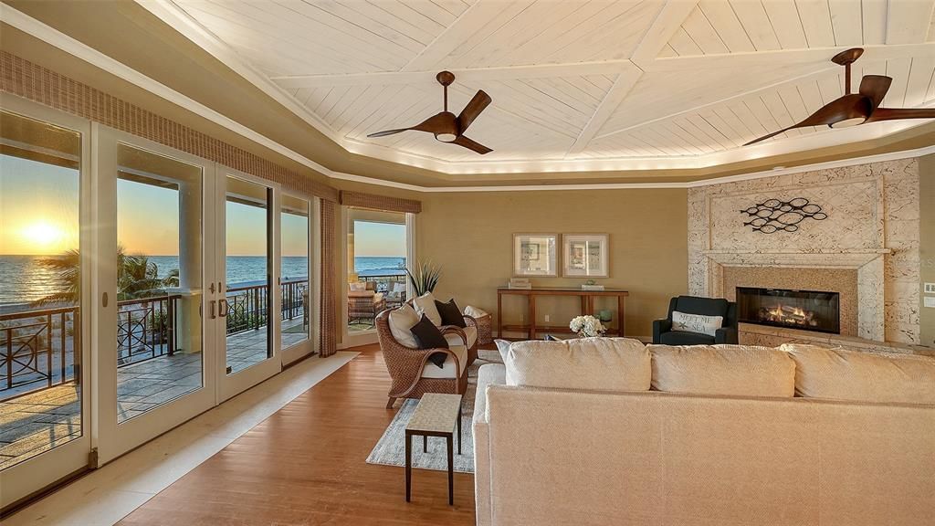 For Sale: $10,000,000 (6 beds, 6 baths, 5862 Square Feet)