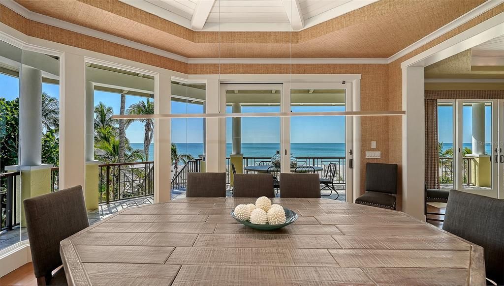 For Sale: $10,000,000 (6 beds, 6 baths, 5862 Square Feet)