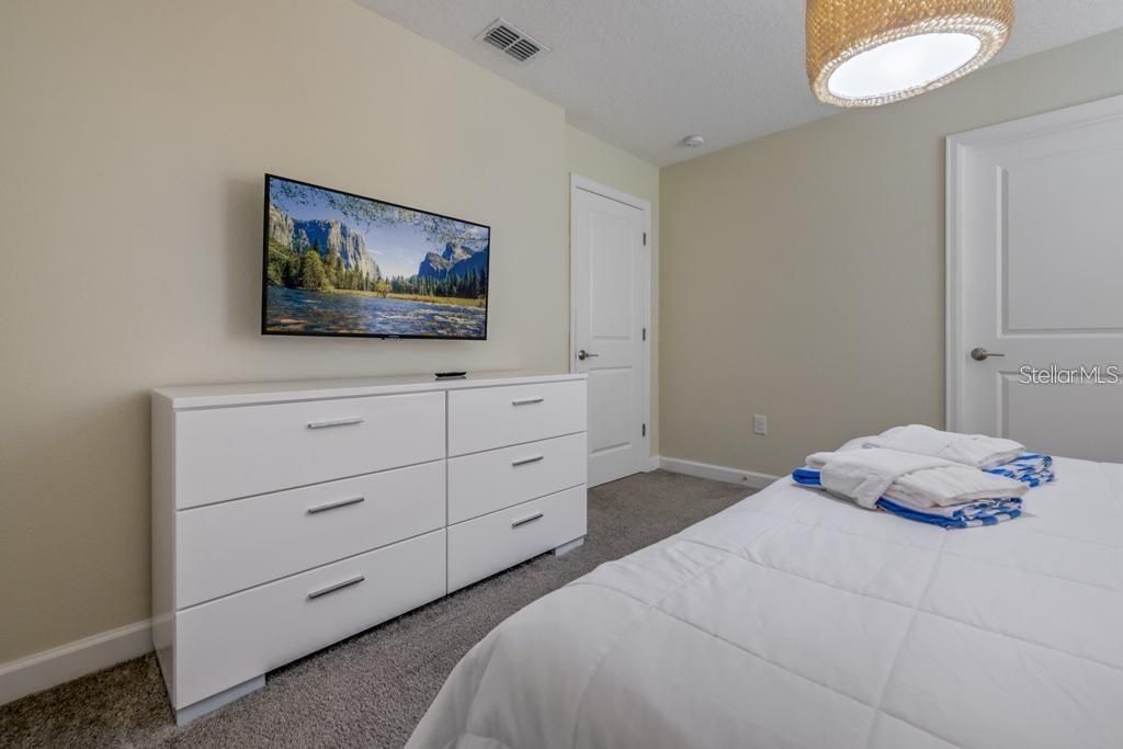 En Venta: $990,000 (8 camas, 5 baños, 4289 Pies cuadrados)