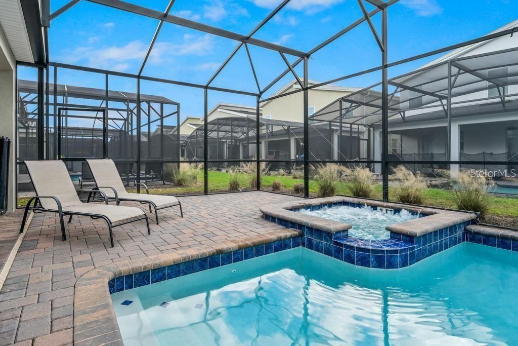 En Venta: $990,000 (8 camas, 5 baños, 4289 Pies cuadrados)