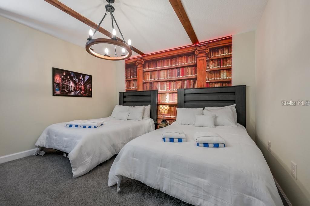 En Venta: $990,000 (8 camas, 5 baños, 4289 Pies cuadrados)