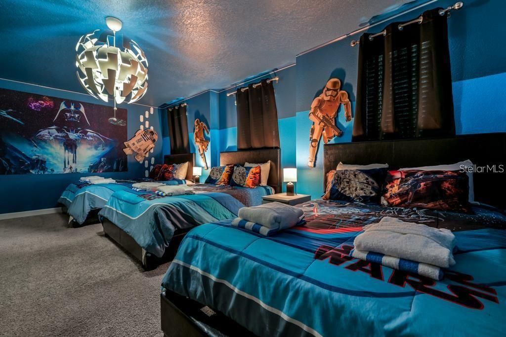 En Venta: $990,000 (8 camas, 5 baños, 4289 Pies cuadrados)