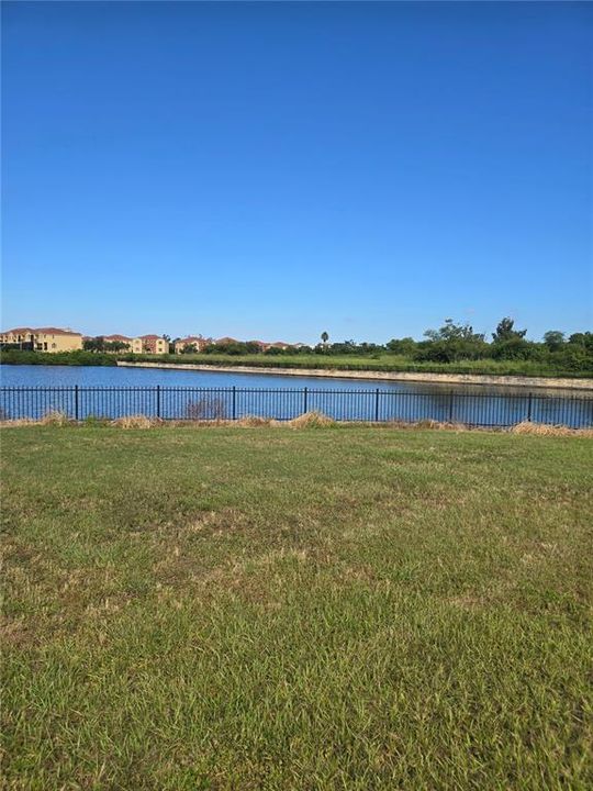 待售: $375,000 (0.34 acres)