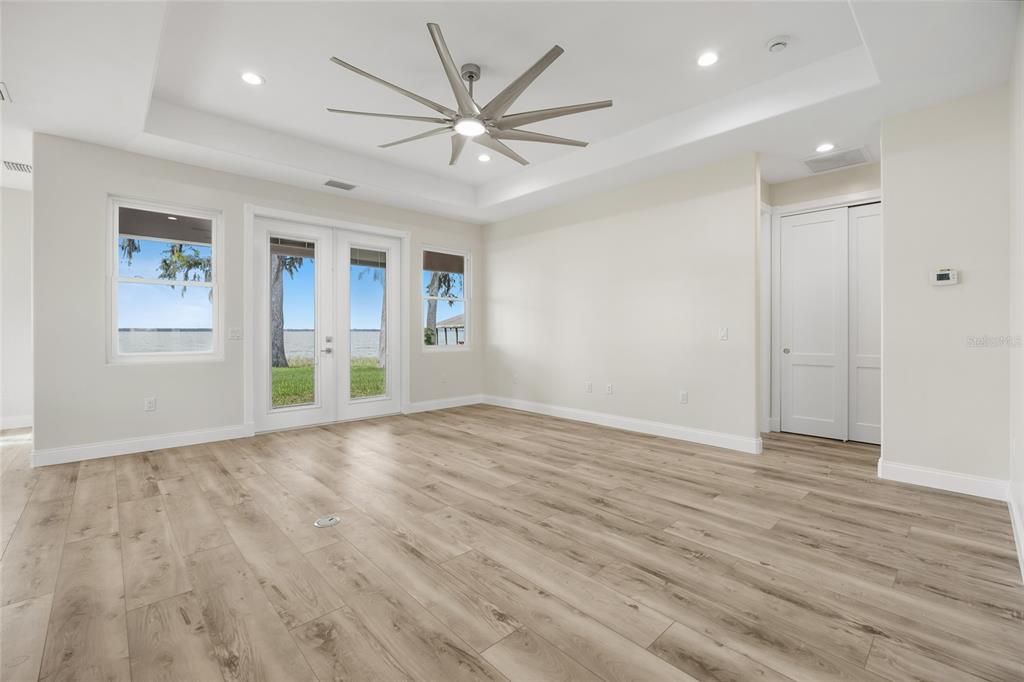 For Sale: $885,000 (3 beds, 2 baths, 1597 Square Feet)