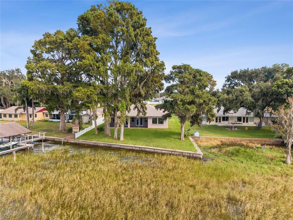 For Sale: $885,000 (3 beds, 2 baths, 1597 Square Feet)