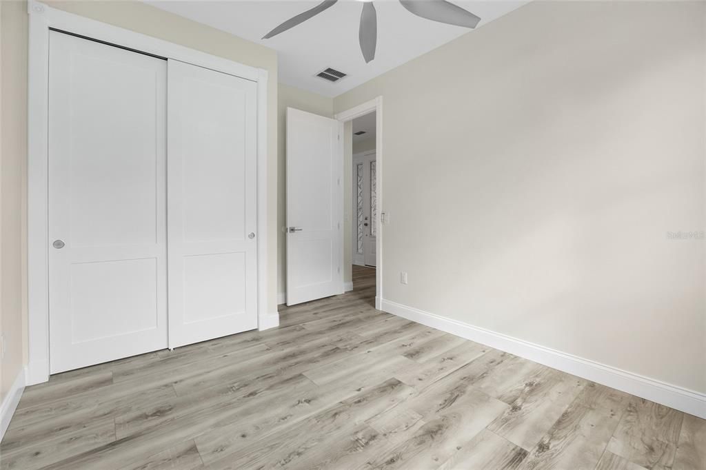 For Sale: $885,000 (3 beds, 2 baths, 1597 Square Feet)