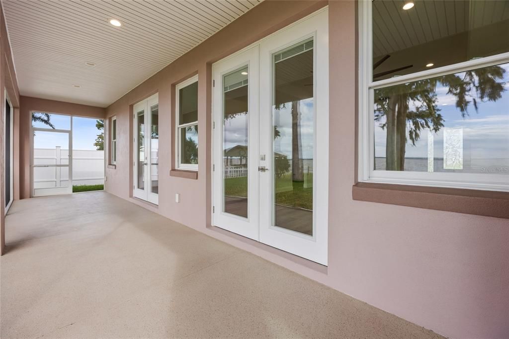 For Sale: $885,000 (3 beds, 2 baths, 1597 Square Feet)