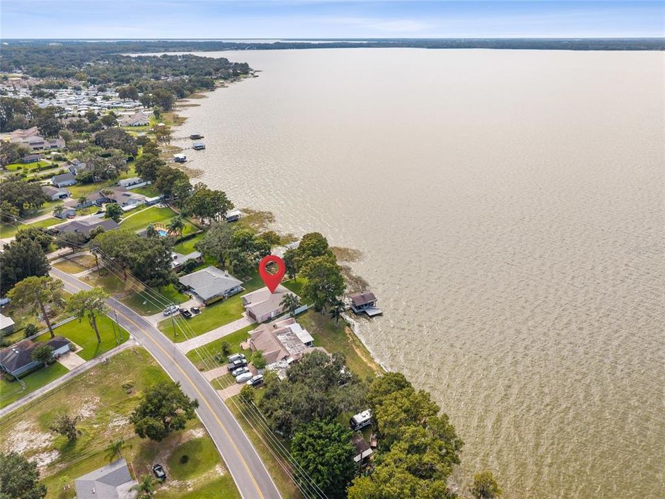 For Sale: $885,000 (3 beds, 2 baths, 1597 Square Feet)