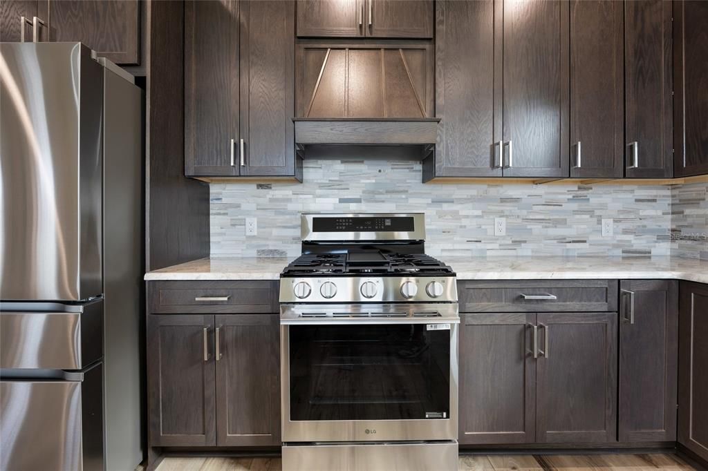 For Sale: $885,000 (3 beds, 2 baths, 1597 Square Feet)