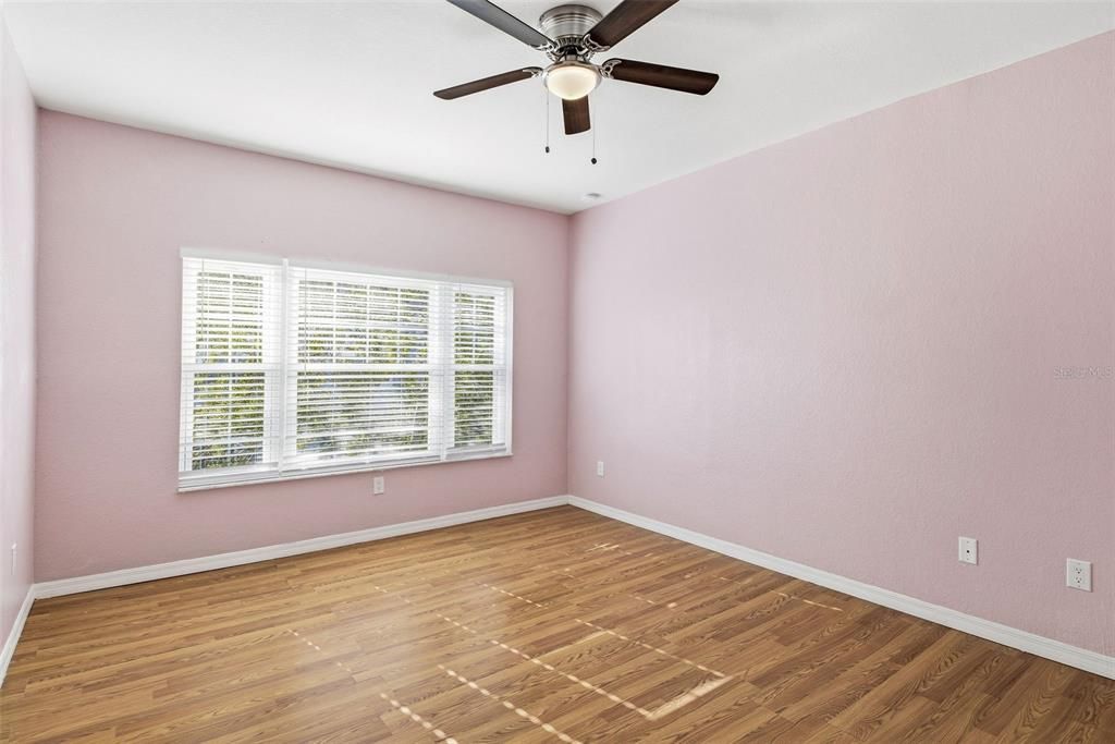 Active With Contract: $265,000 (3 beds, 2 baths, 1457 Square Feet)