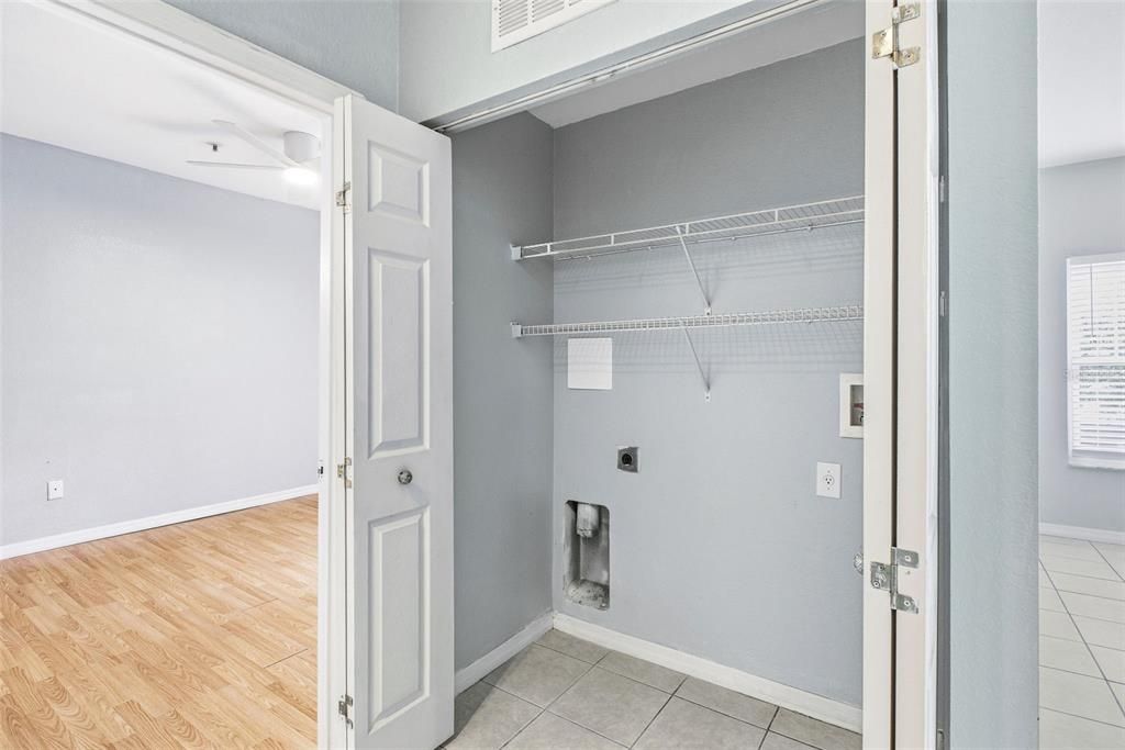 Active With Contract: $265,000 (3 beds, 2 baths, 1457 Square Feet)