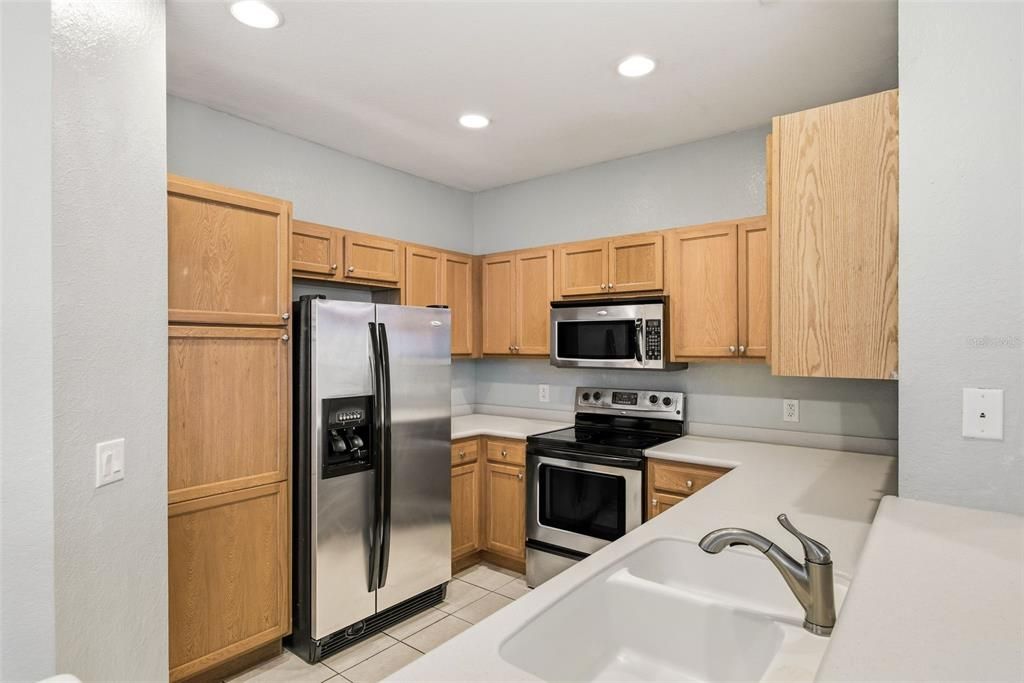 Active With Contract: $265,000 (3 beds, 2 baths, 1457 Square Feet)