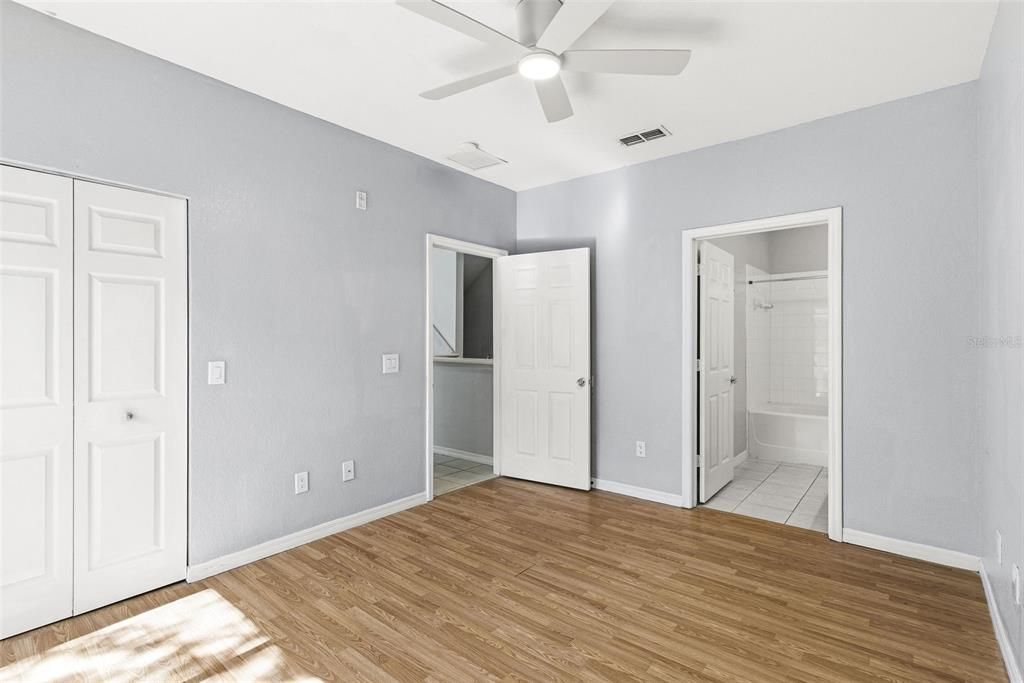 Active With Contract: $265,000 (3 beds, 2 baths, 1457 Square Feet)