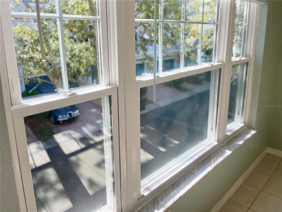 Active With Contract: $265,000 (3 beds, 2 baths, 1457 Square Feet)